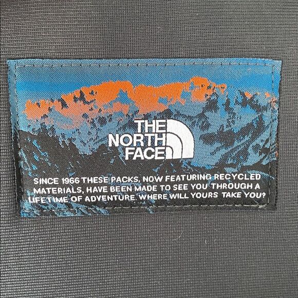 The North Face Recon FlexVent Black Backpack 15” Laptop Casual Office Gift NWOT - Picture 13 of 15